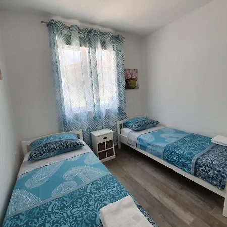 Apartman Dora Vantacici