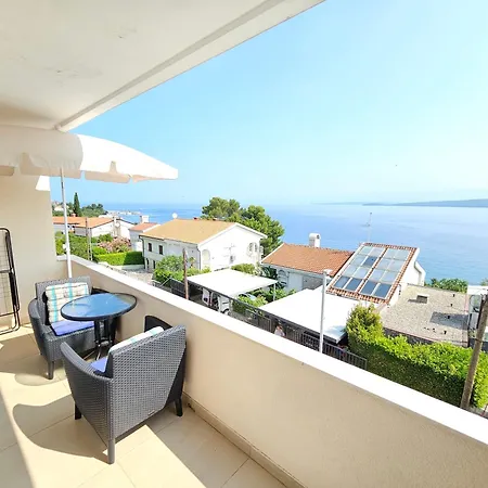 Dora Apartman Vantacici