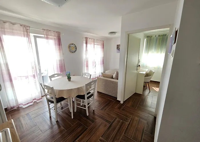 Appartement Dora *