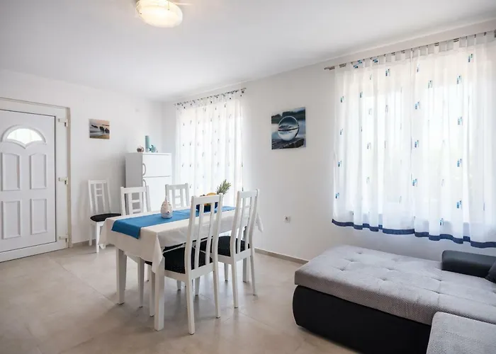 Dora Appartement Vantacici